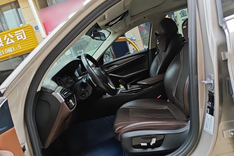 Used BMW 5 Series 2019 530Li Leading Model Luxury Package Left Front Seat