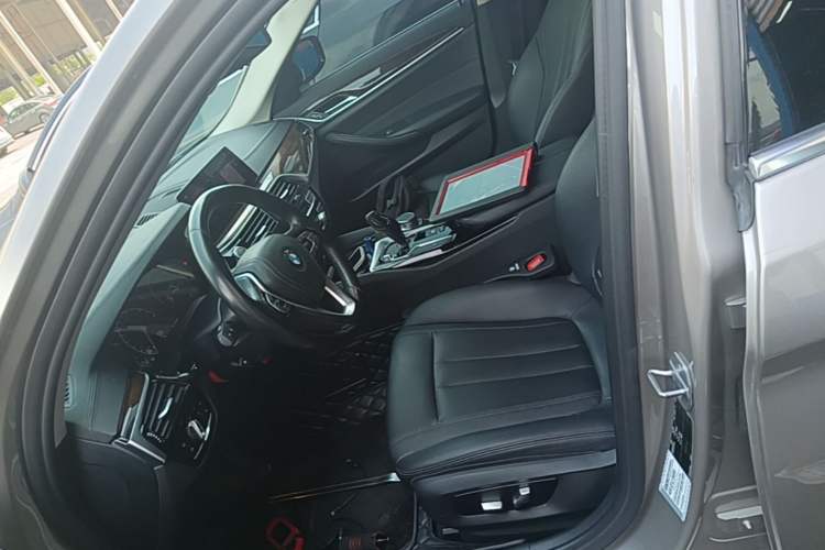 Used BMW 5 Series 2019 525Li Luxury Package Left Front Seat