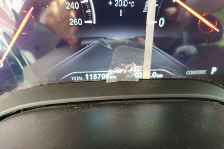 Used BMW 5 Series 2019 525Li Luxury Package Odometer Close Up