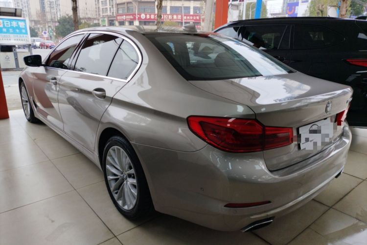 Used BMW 5 Series 2019 525Li Luxury Package Rear Left 45 Deg