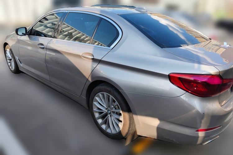 Used BMW 5 Series 2019 525Li Luxury Package Rear Left 45 Deg