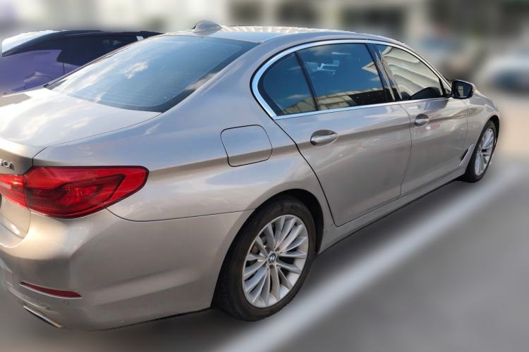 Used BMW 5 Series 2019 525Li Luxury Package Rear Right 45 Deg