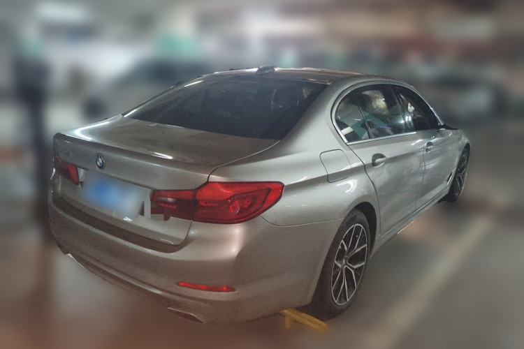 Used BMW 5 Series 2019 525Li Luxury Package Rear Right 45 Deg