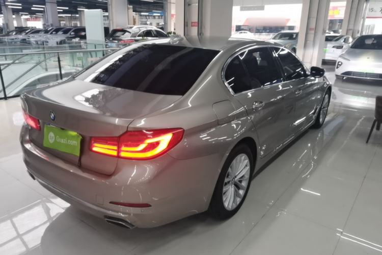Used BMW 5 Series 2019 Facelifted 525Li Luxury Package Rear Right 45 Deg