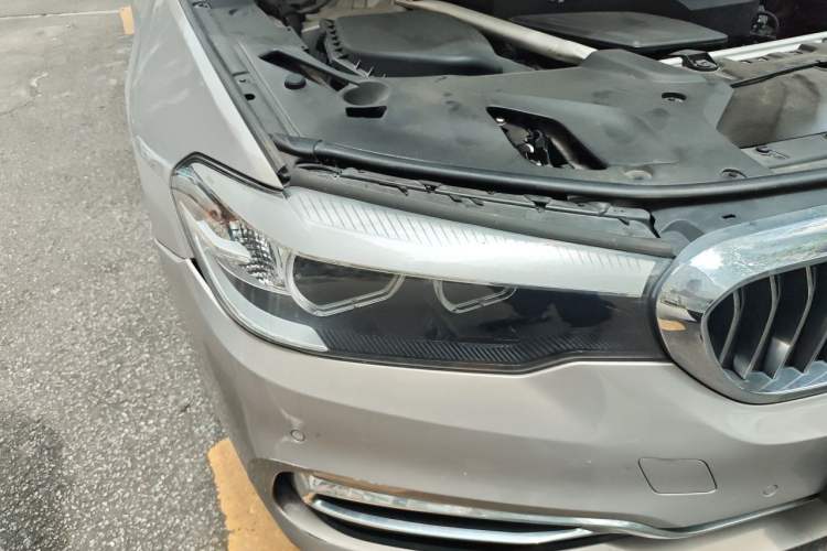 Used BMW 5 Series 2019 525Li Luxury Package Right Front Headlight