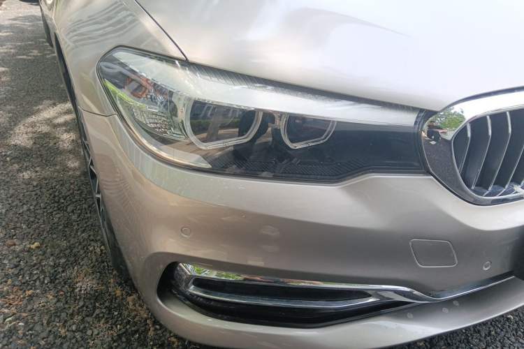 Used BMW 5 Series 2019 Updated 530Li xDrive Luxury Package Right Front Headlight