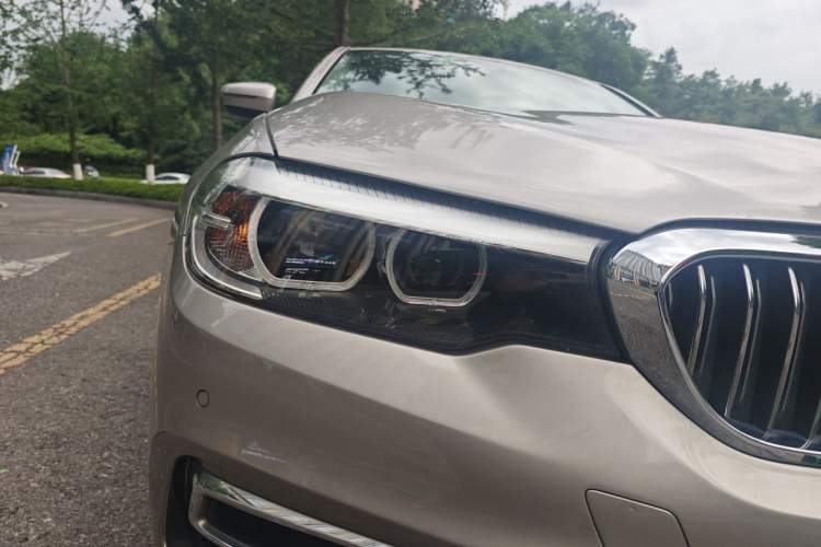 Used BMW 5 Series 2019 Facelifted 525Li Luxury Package Right Front Headlight