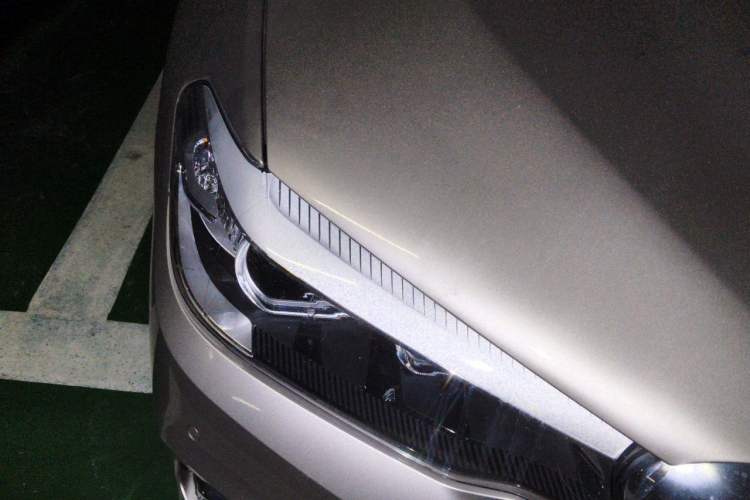 Used BMW 5 Series 2019 530Li Leading Model Luxury Package Right Front Headlight