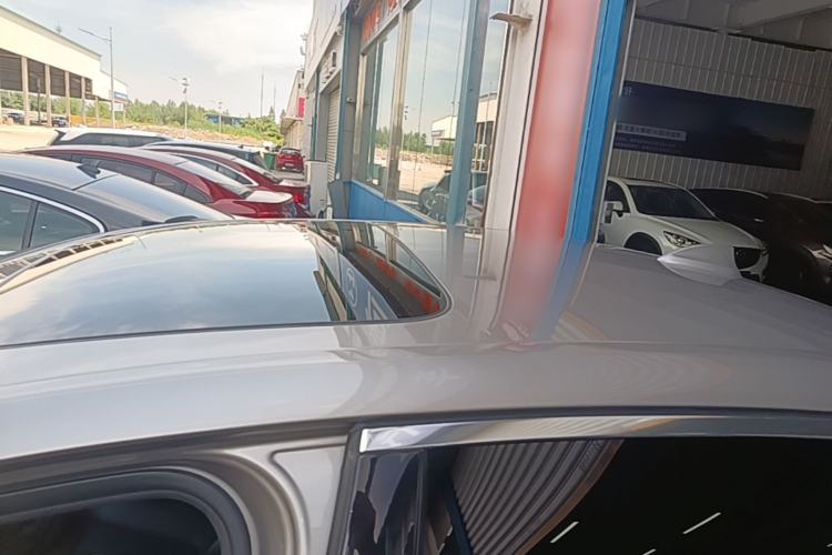 Used BMW 5 Series 2019 525Li Luxury Package Roof