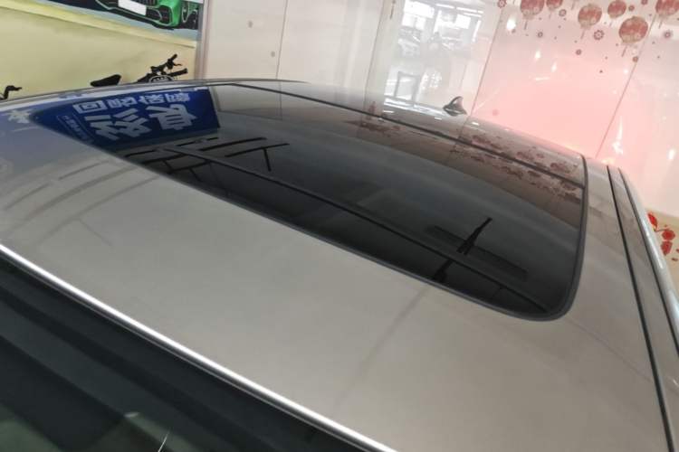 Used BMW 5 Series 2019 Facelifted 530Li Leading Edition Luxury Package Roof