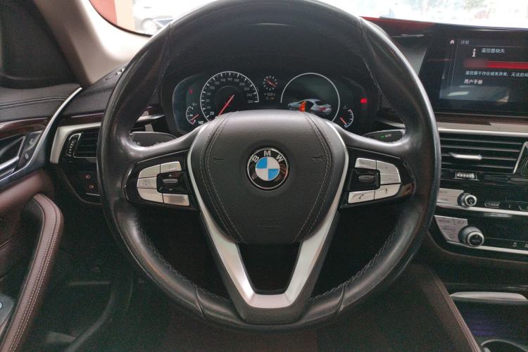 Used BMW 5 Series 2019 525Li Luxury Package Steering Wheel