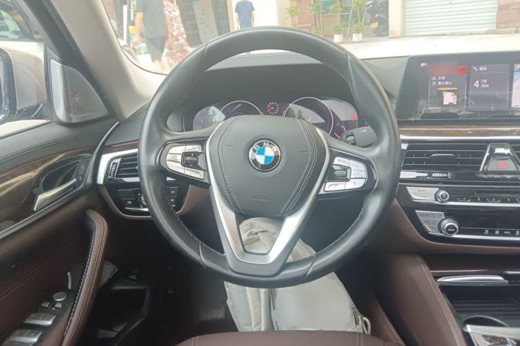 Used BMW 5 Series 2019 Facelifted 525Li Luxury Package Steering Wheel