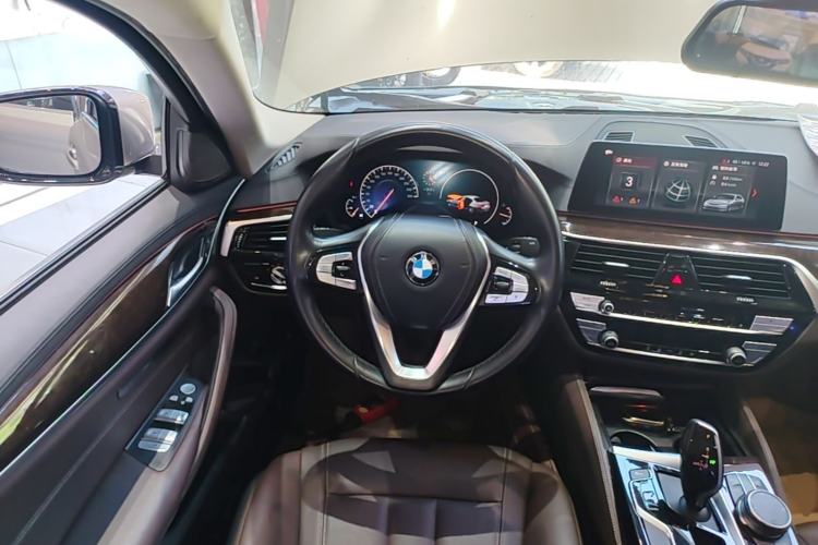 Used BMW 5 Series 2019 Facelifted 525Li Luxury Package Steering Wheel