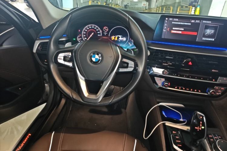 Used BMW 5 Series 2019 Facelifted 530Li Leading Edition Luxury Package Steering Wheel
