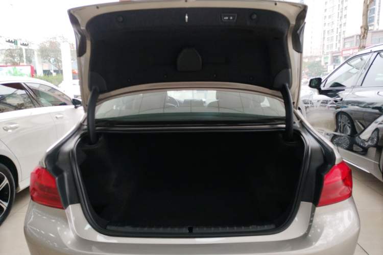 Used BMW 5 Series 2019 525Li Luxury Package Trunk