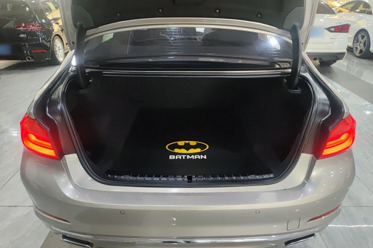 Used BMW 5 Series 2019 Facelifted 530Li Leading Edition Luxury Package Trunk