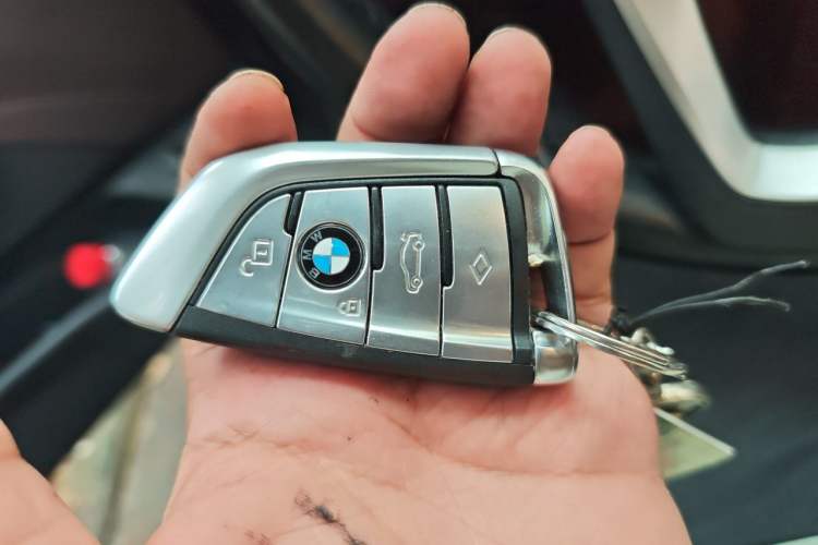 Used BMW 5 Series 2019 525Li Luxury Package Vehicle Key