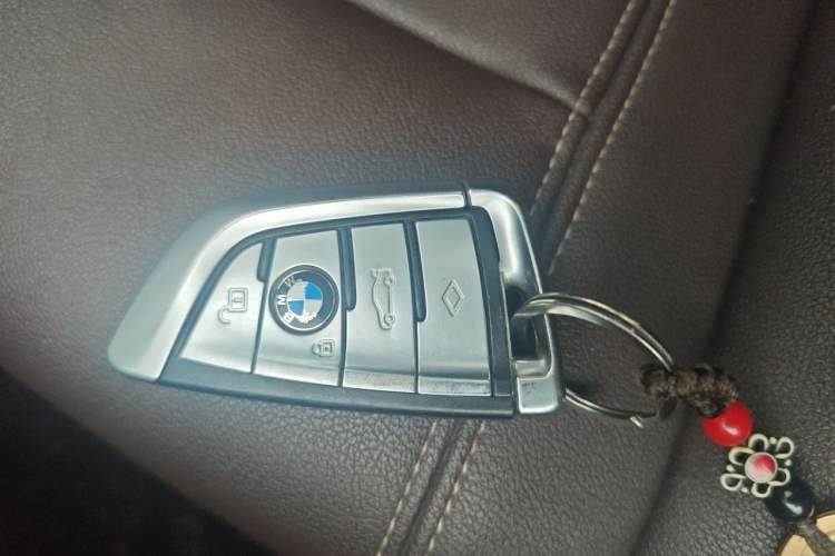 Used BMW 5 Series 2019 Facelifted 525Li Luxury Package Vehicle Key