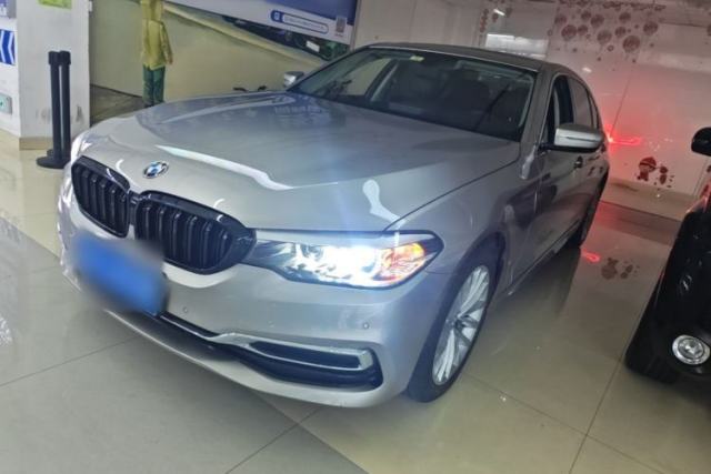 Used BMW 5 Series 2019 Facelifted 530Li Leading Edition Luxury Package