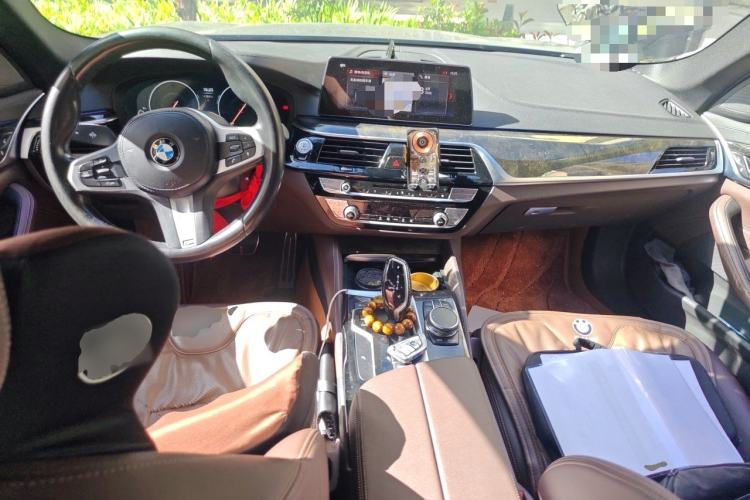 Used BMW 5 Series 2019 525Li M Sport Package Center Console