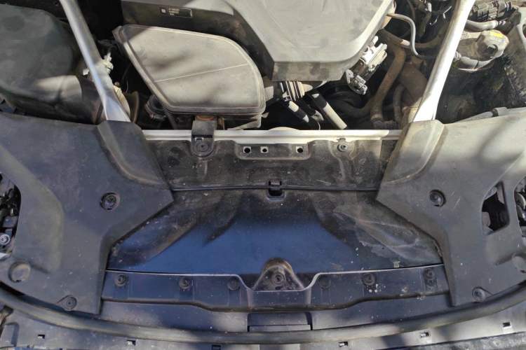Used BMW 5 Series 2019 525Li M Sport Package Engine Bay