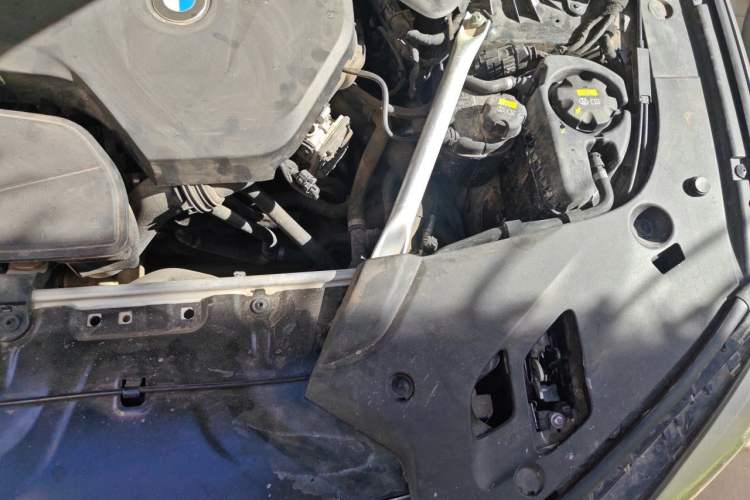 Used BMW 5 Series 2019 525Li M Sport Package Engine Bay Left