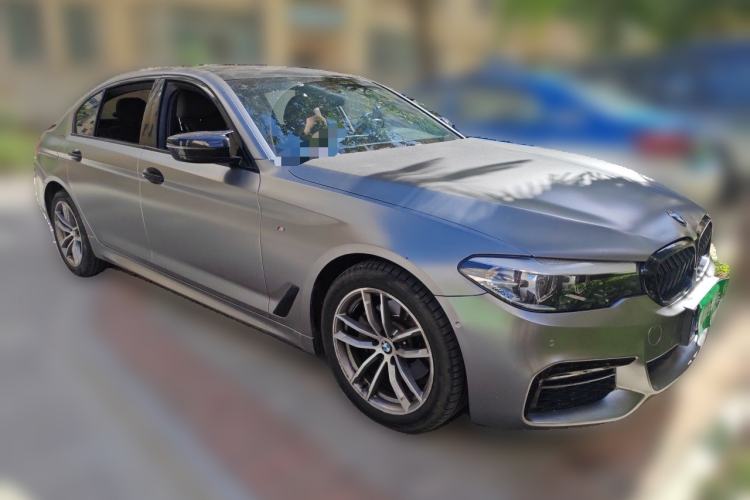 Used BMW 5 Series 2019 525Li M Sport Package Front Right 45 Deg