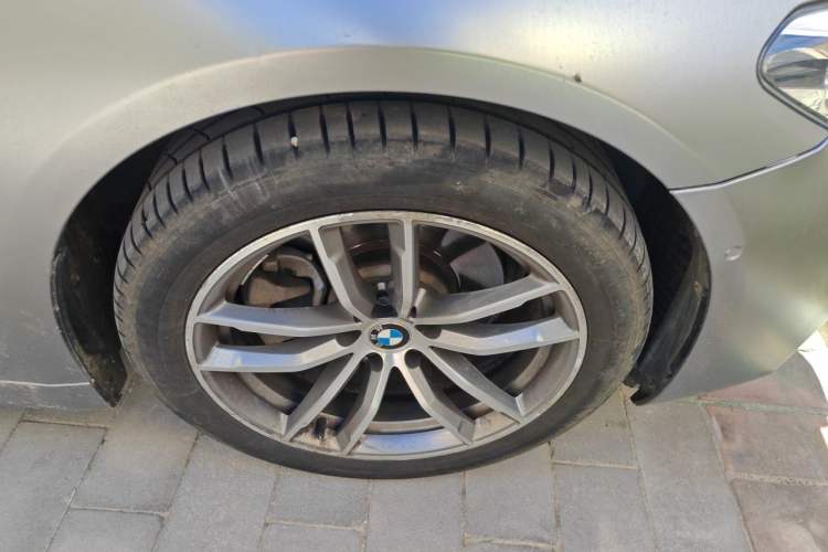 Used BMW 5 Series 2019 525Li M Sport Package Right Front Wheel Hub
