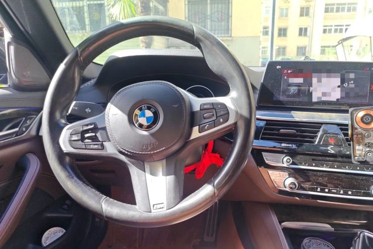 Used BMW 5 Series 2019 525Li M Sport Package Steering Wheel