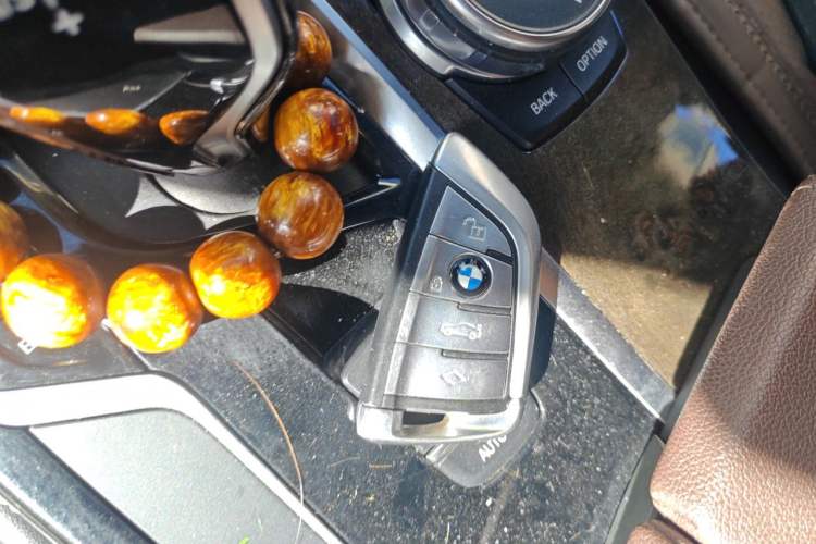 Used BMW 5 Series 2019 525Li M Sport Package Vehicle Key