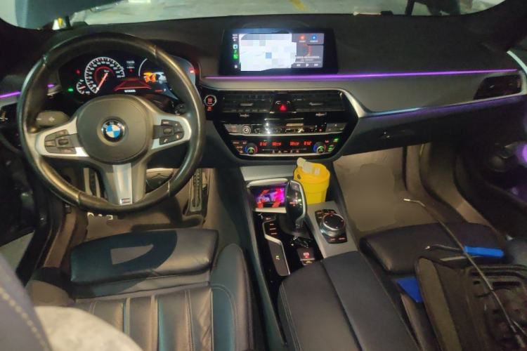Used BMW 5 Series 2019 525i M Sport Package Center Console