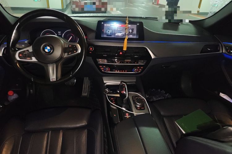 Used BMW 5 Series 2019 525i M Sport Package Center Console