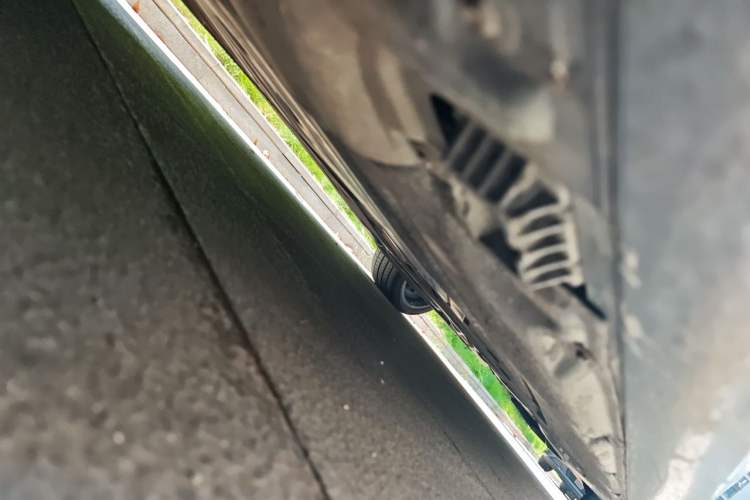 Used BMW 5 Series 2019 530i M Sport Package Chassis Front Left
