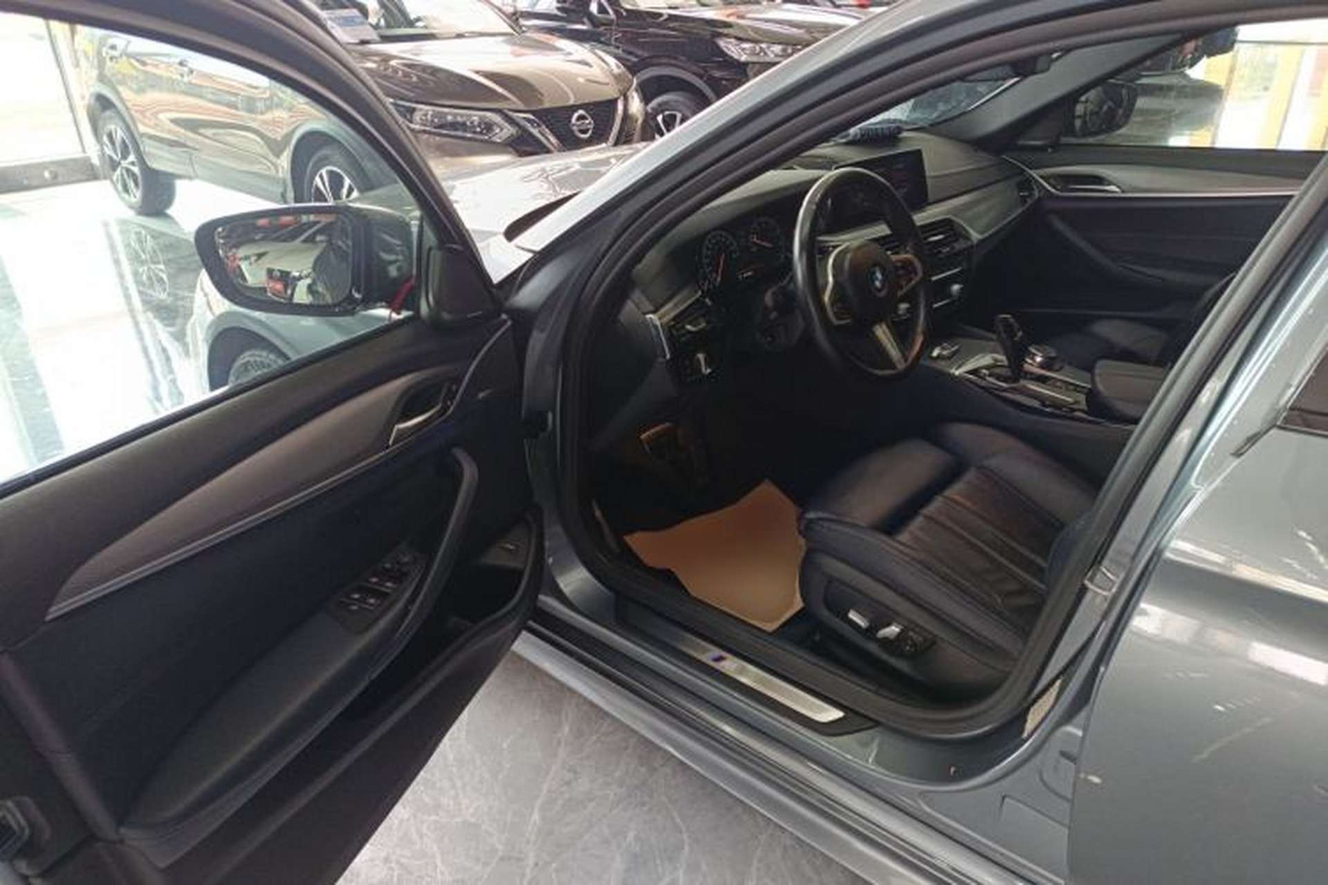 Used BMW 5 Series 2019 525i M Sport Package Driver Seat