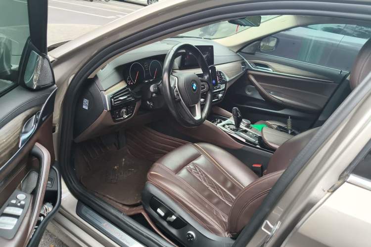 Used BMW 5 Series 2019 530Li Leading Model Luxury Package Driver Seat