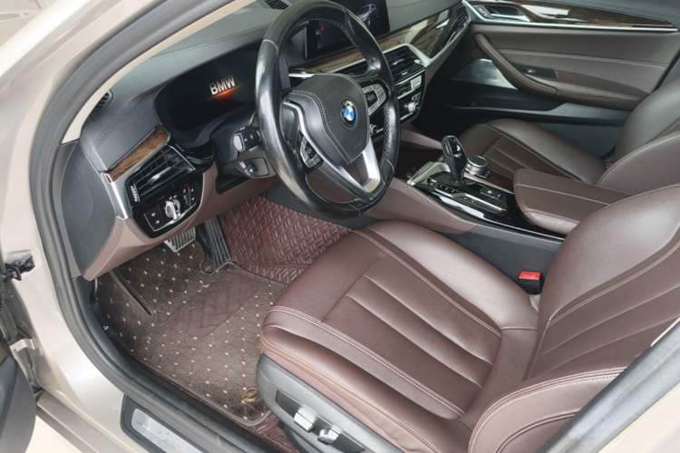Used BMW 5 Series 2019 525Li Luxury Package Driver Seat