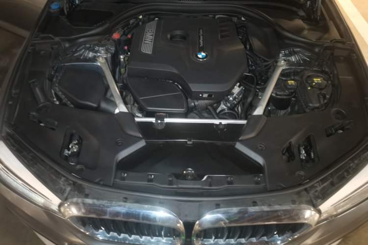 Used BMW 5 Series 2019 530i M Sport Package Engine Bay