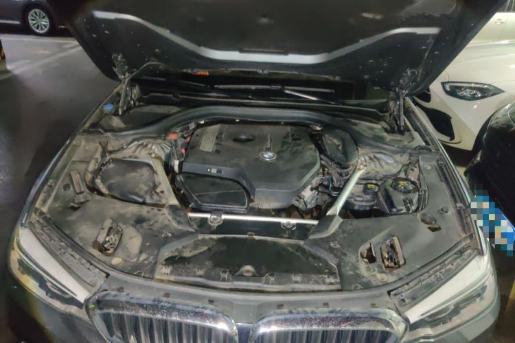 Used BMW 5 Series 2019 525i M Sport Package Engine Bay
