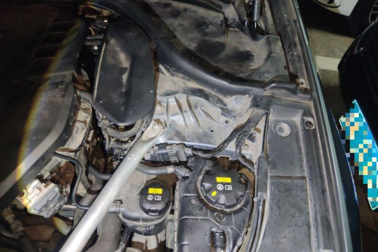 Used BMW 5 Series 2019 525i M Sport Package Engine Bay Left