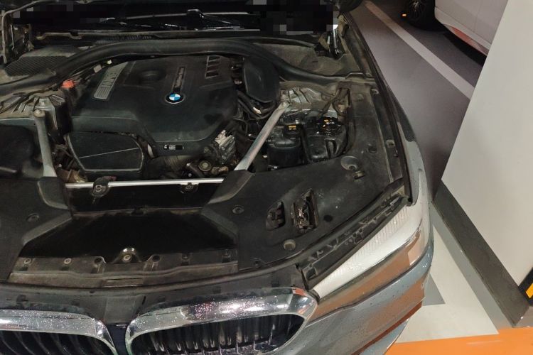 Used BMW 5 Series 2019 525i M Sport Package Engine Bay Left