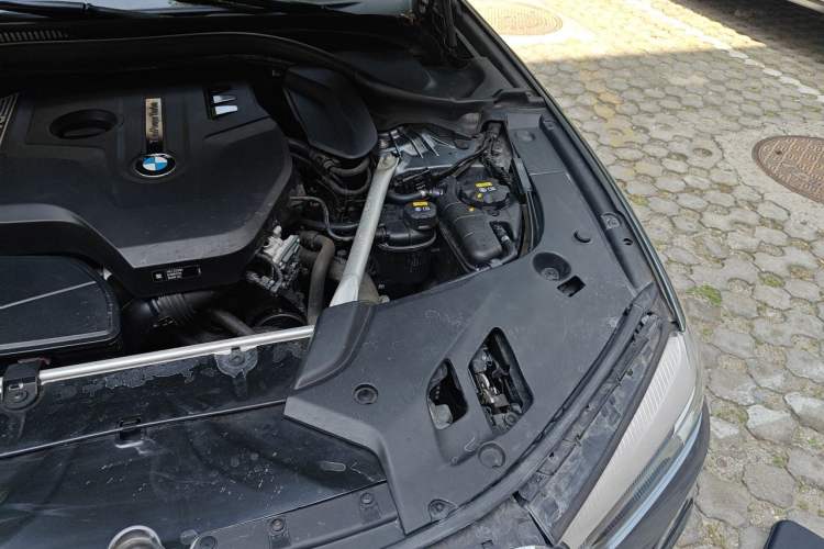 Used BMW 5 Series  Engine Bay Left