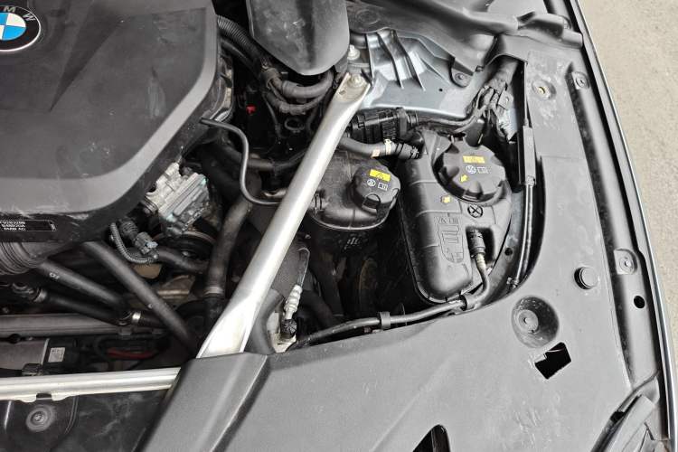 Used BMW 5 Series 2019 525i M Sport Package Engine Bay Left