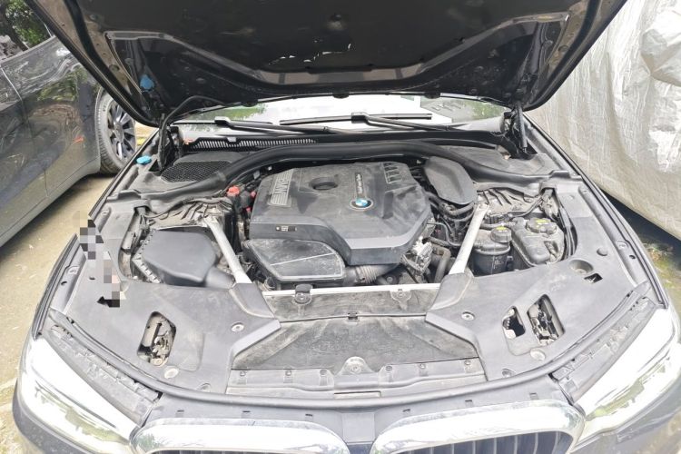 Used BMW 5 Series 2019 530i M Sport Package Engine Bay
