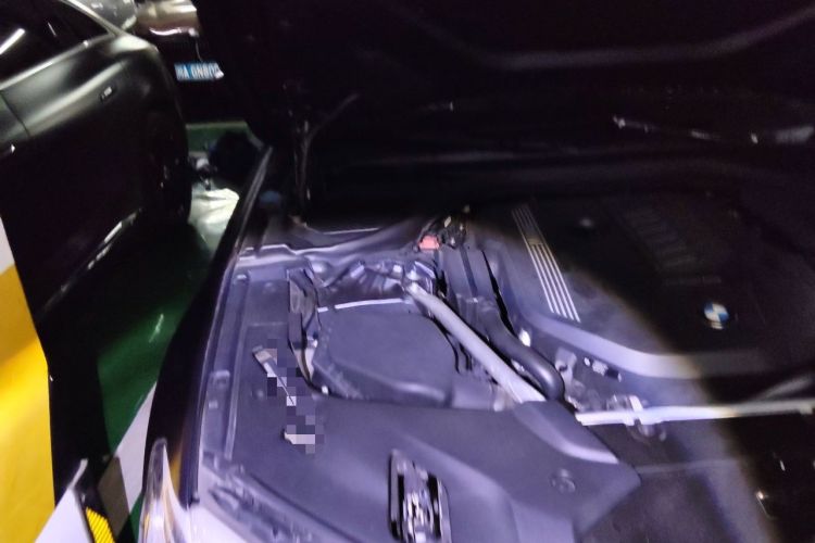 Used BMW 5 Series 2019 Restyled 540i M Sport Package Engine Bay Right