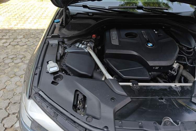 Used BMW 5 Series  Engine Bay Right