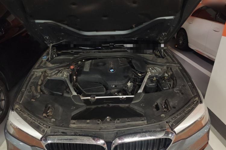 Used BMW 5 Series 2019 525i M Sport Package Engine Bay