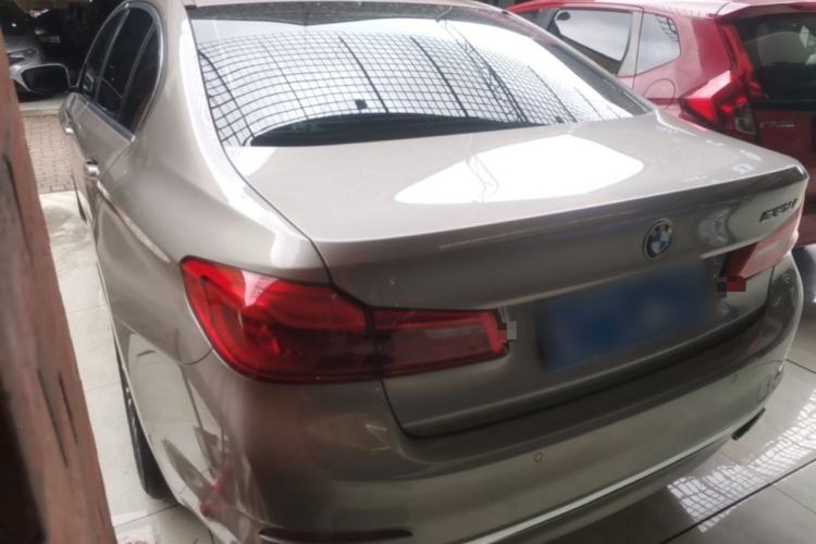 Used BMW 5 Series 2019 530Li Luxury Edition Premium Package Exterior 2