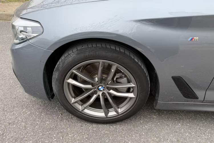 Used BMW 5 Series 2019 Restyled 525i M Sport Package Exterior 8
