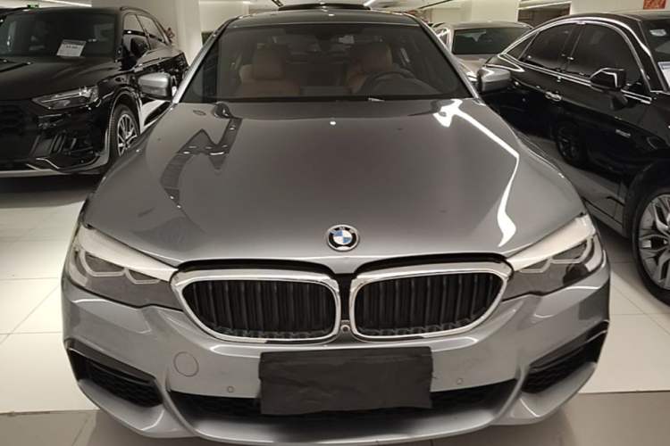 Used BMW 5 Series 2019 525i M Sport Package Front
