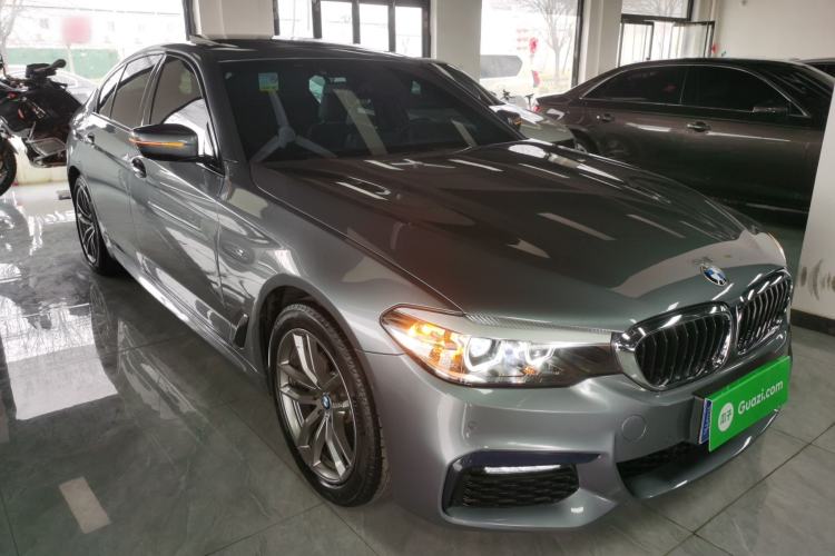 Used BMW 5 Series 2019 525i M Sport Package Front Right 45 Deg
